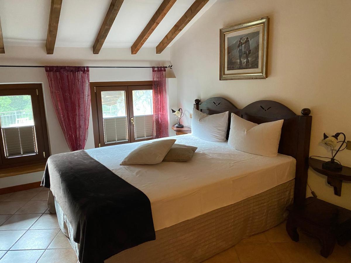 Bed and Breakfast Relais San Filippo In Sogaglia Mulazzo Exterior foto