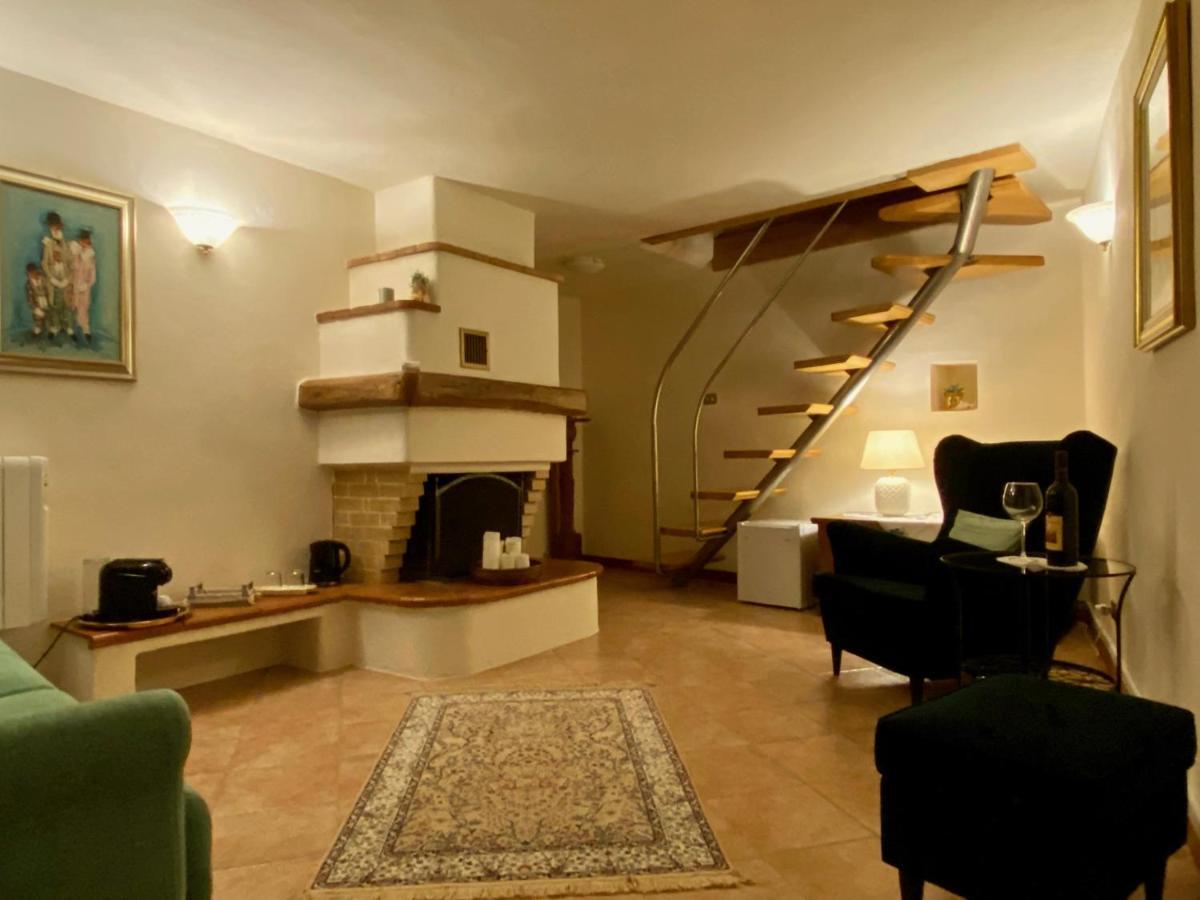 Bed and Breakfast Relais San Filippo In Sogaglia Mulazzo Exterior foto