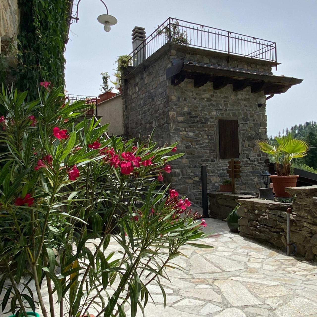 Bed and Breakfast Relais San Filippo In Sogaglia Mulazzo Exterior foto